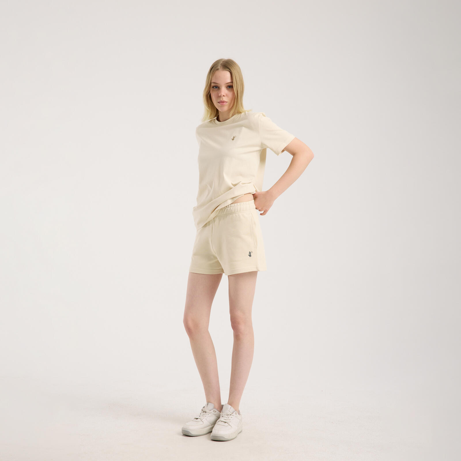 Kadın Kum Beji Basic T-shirt