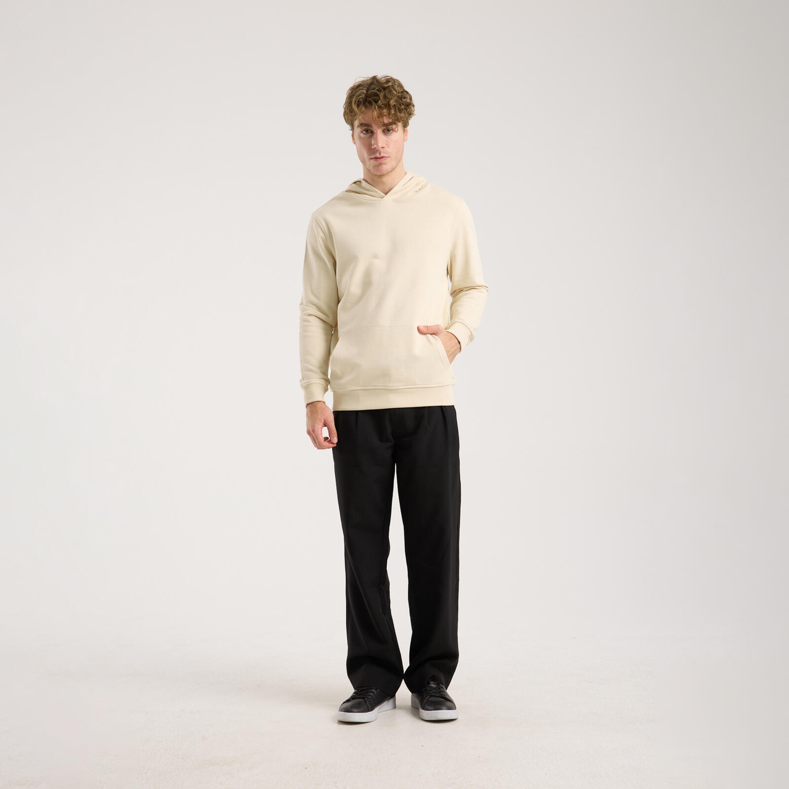 Erkek Kum Beji Kapüşonlu Sweatshirt