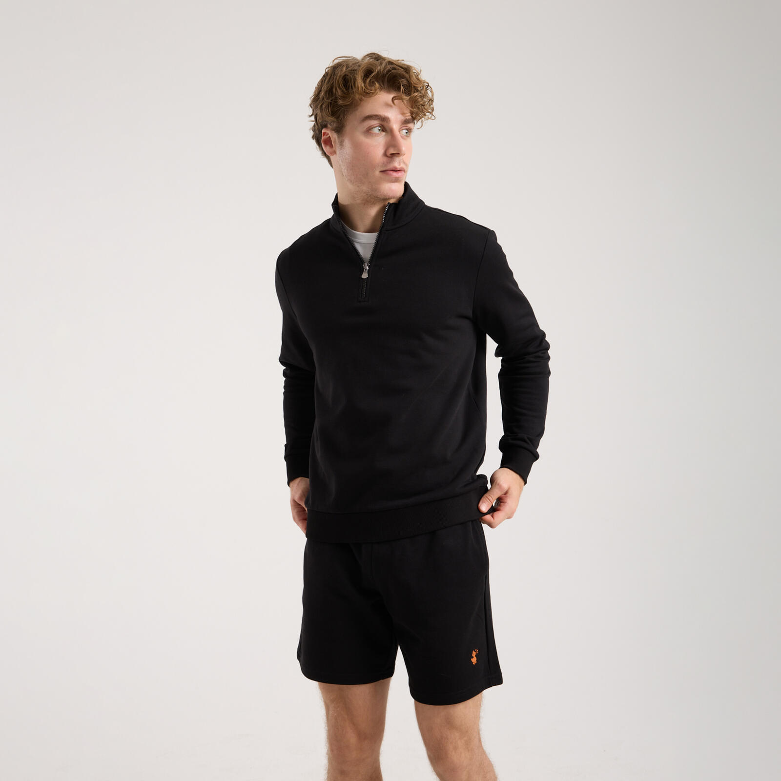 Erkek Siyah Yarım Fermuarlı Sweatshirt