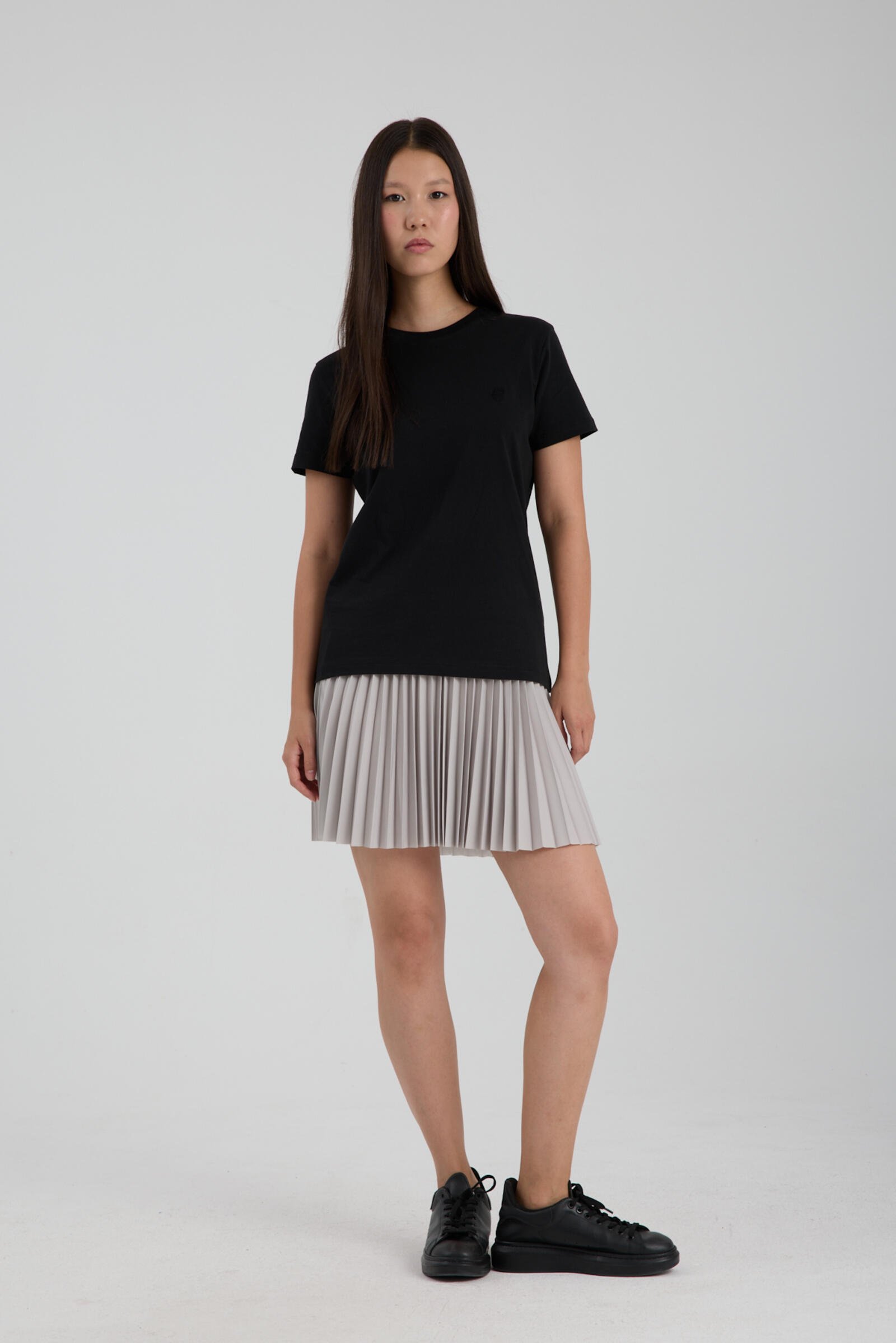 Kadın T-shirt Siyah - Iona
