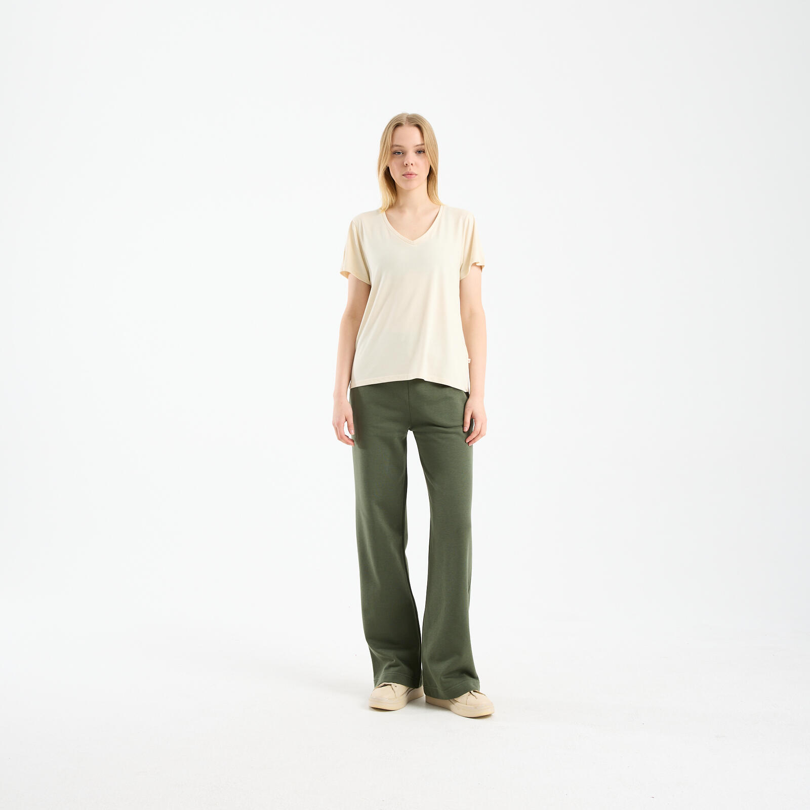 Kadın Kum Beji Basic T-shirt